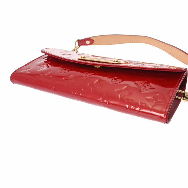 Louis Vuitton Brentwood Patent Leather Shoulder Bag (pre-owned) in Red