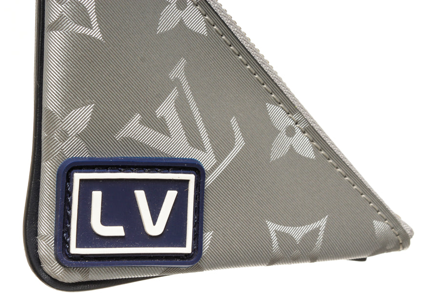 Louis Vuitton Gray Monogram Canvas Triangle Key Pouch Auction