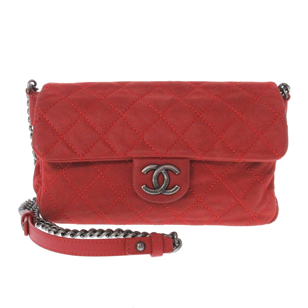 Chanel Wild Stitch Leather Shoulder Bag (pre-owned)